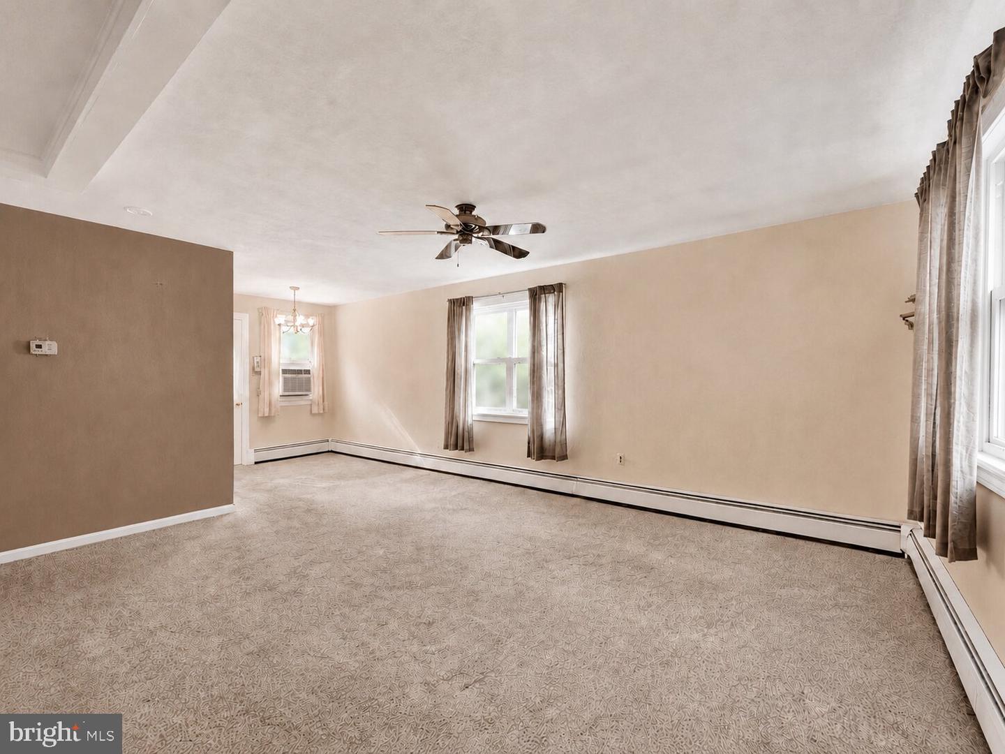 1607 Kimber Rd Property Photo 6