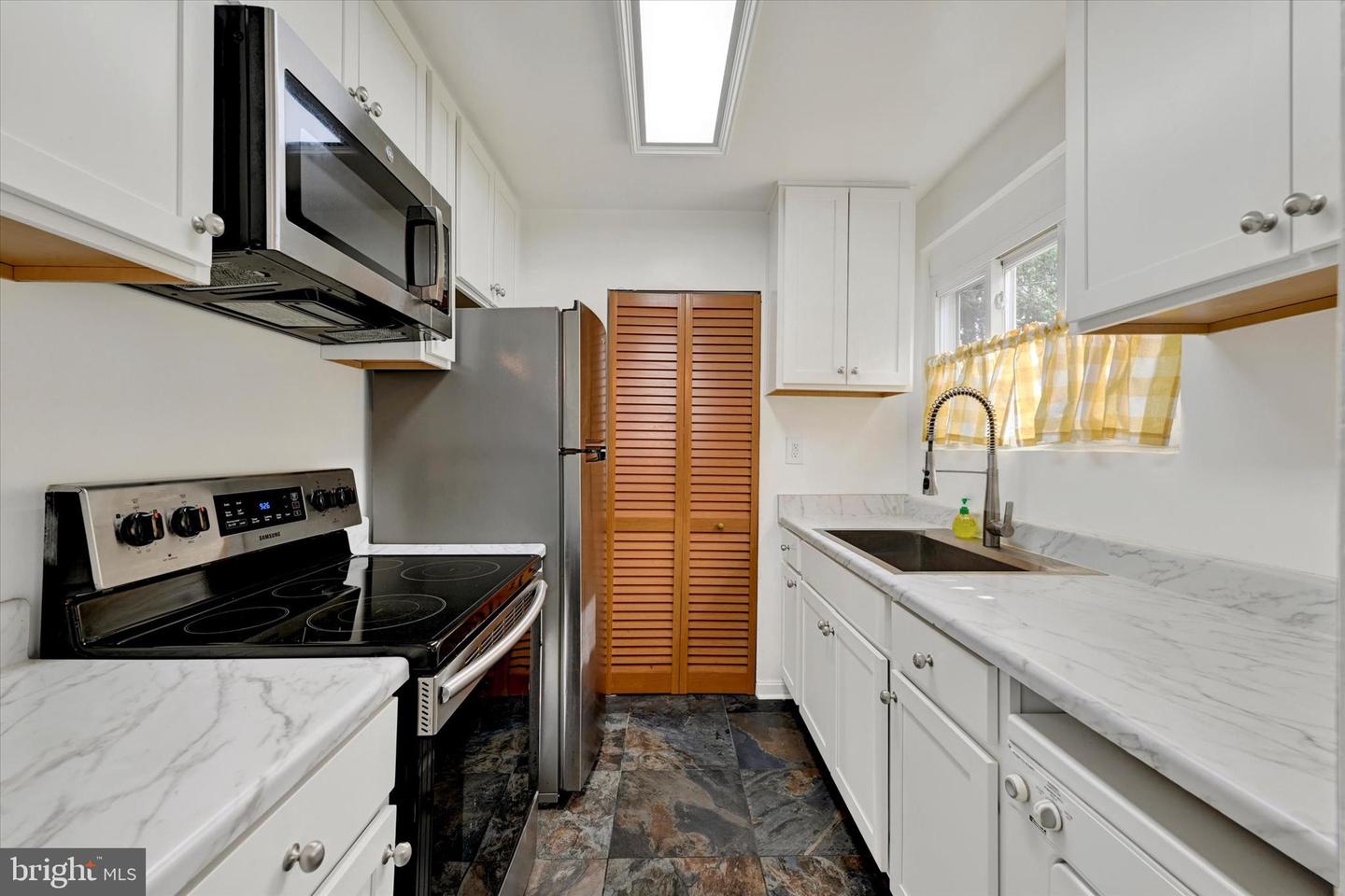1607 Kimber Rd Property Photo 10