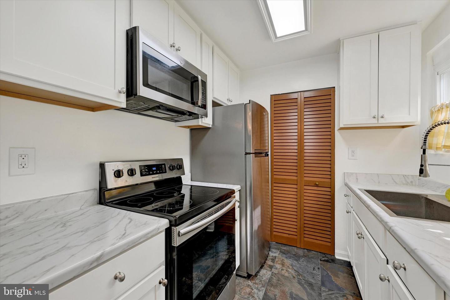 1607 Kimber Rd Property Photo 11