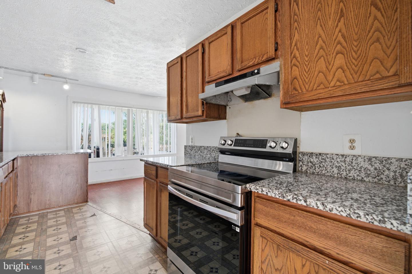 7935 Pipers Path Property Photo 8