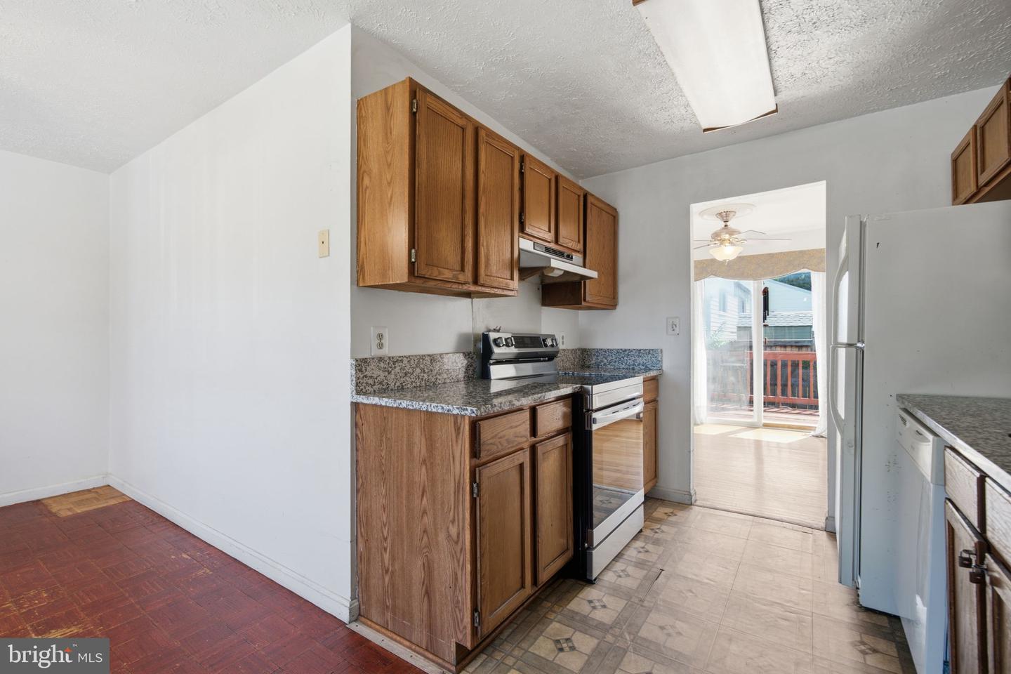 7935 Pipers Path Property Photo 11
