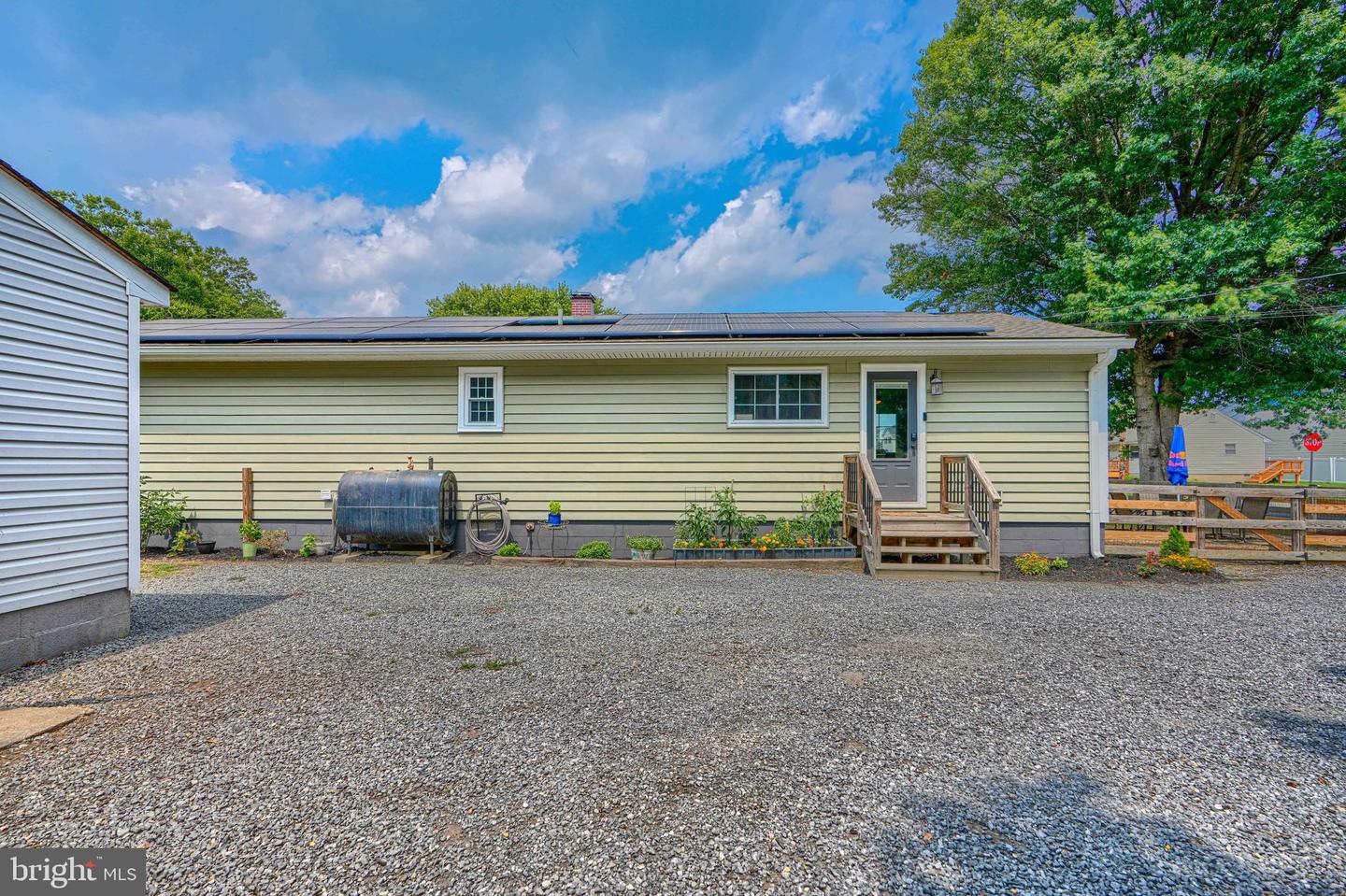 1813 Potomac Rd Property Photo 8
