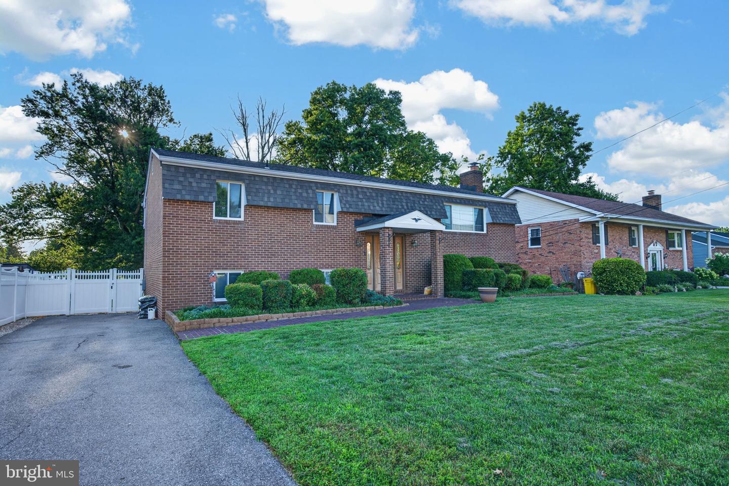 6584 Brentwood Rd Property Photo 1