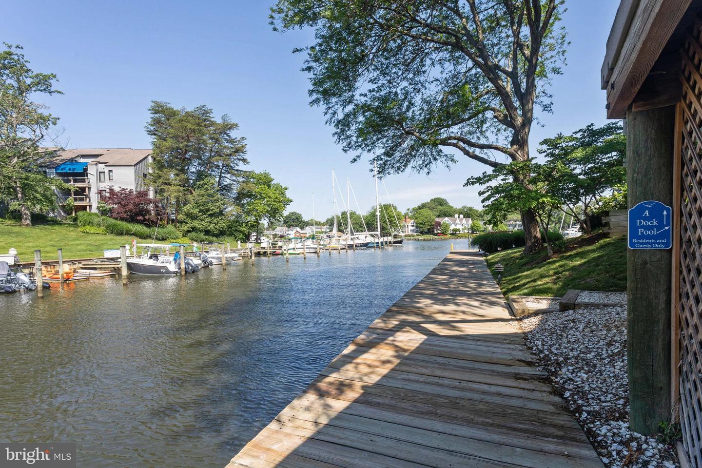 3 SPA CREEK LNDG #B2 Property Photo 1