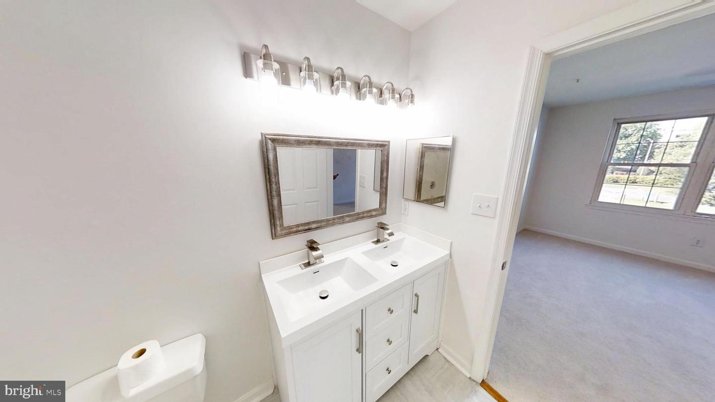 302-c Gatehouse Ln #302c Property Photo 22
