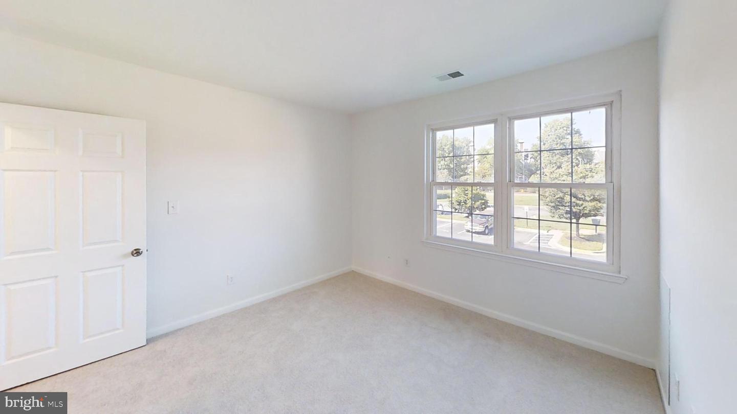 302-c Gatehouse Ln #302c Property Photo 24