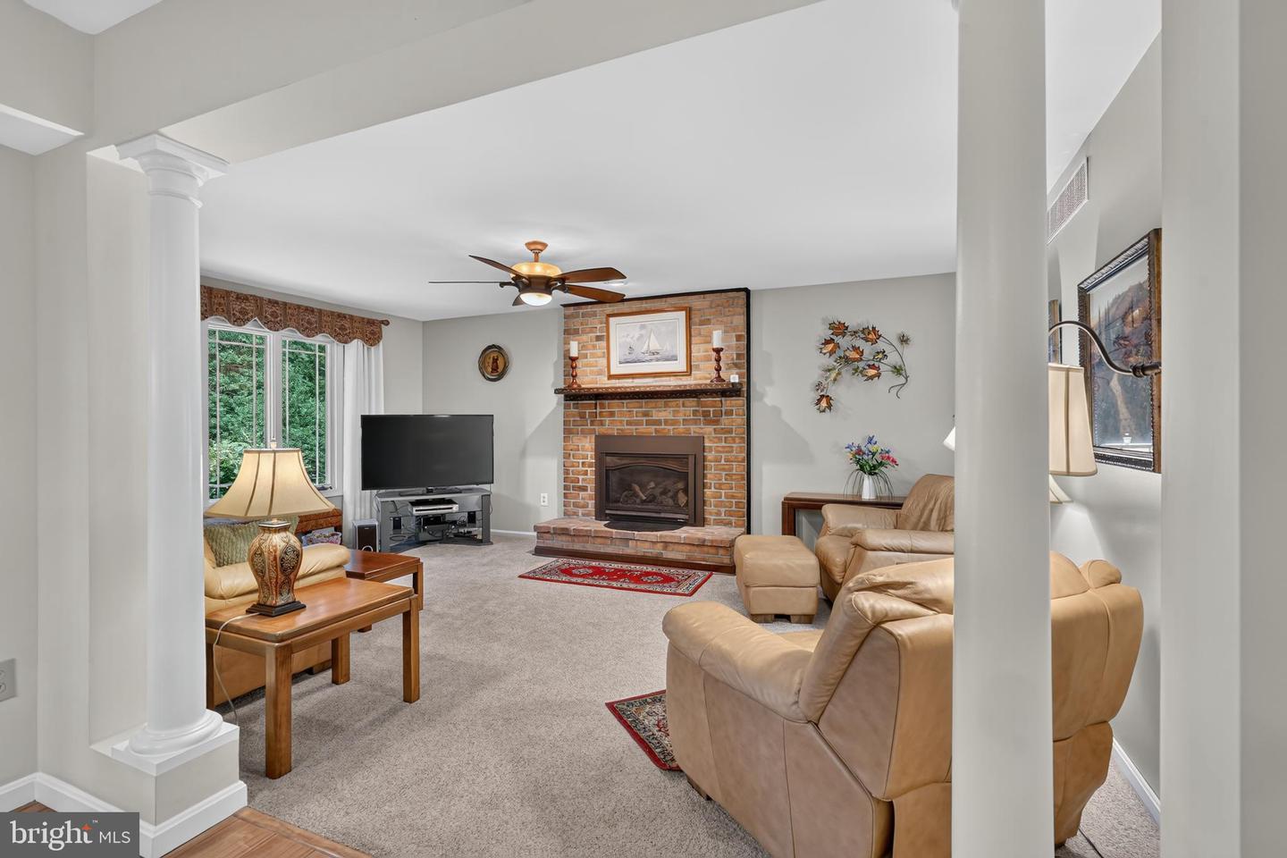 110 Amesbury Ct Property Photo 7