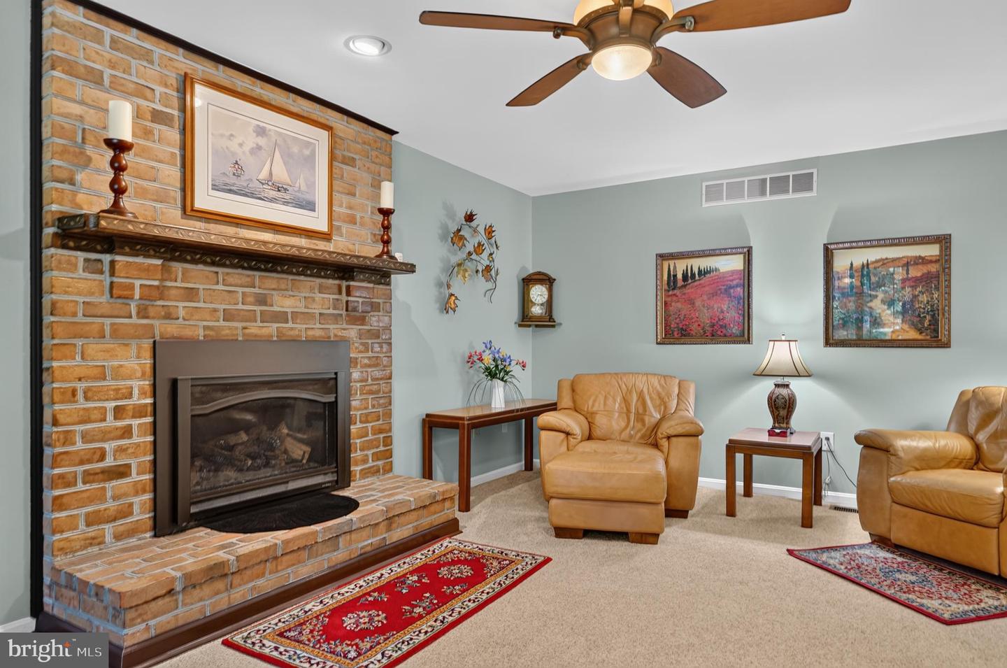 110 Amesbury Ct Property Photo 8
