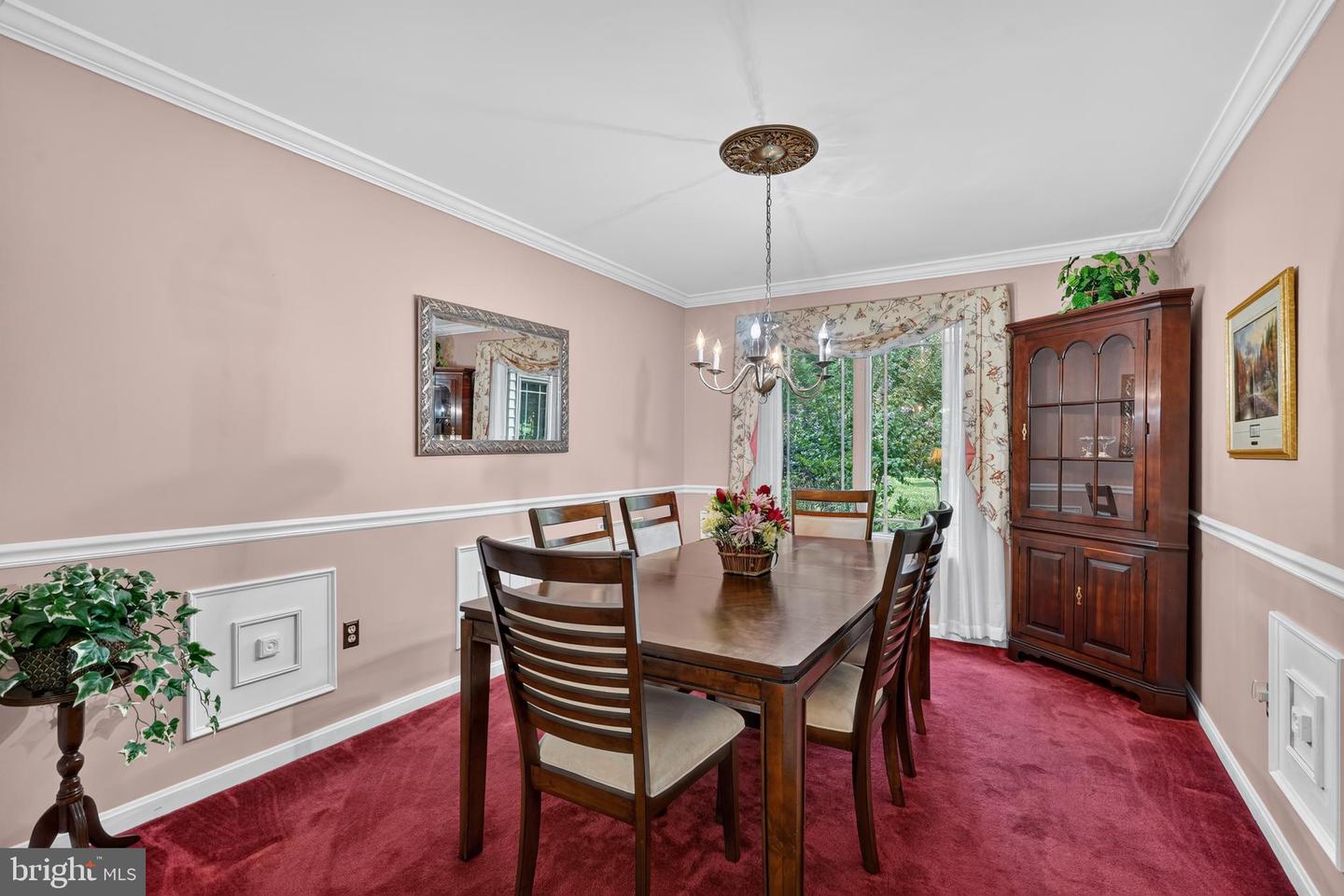 110 Amesbury Ct Property Photo 11