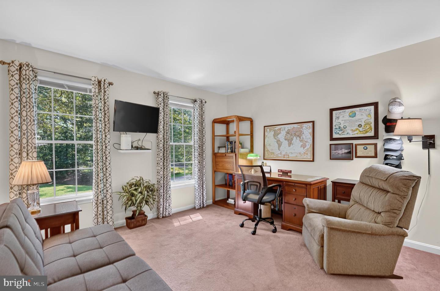 110 Amesbury Ct Property Photo 19