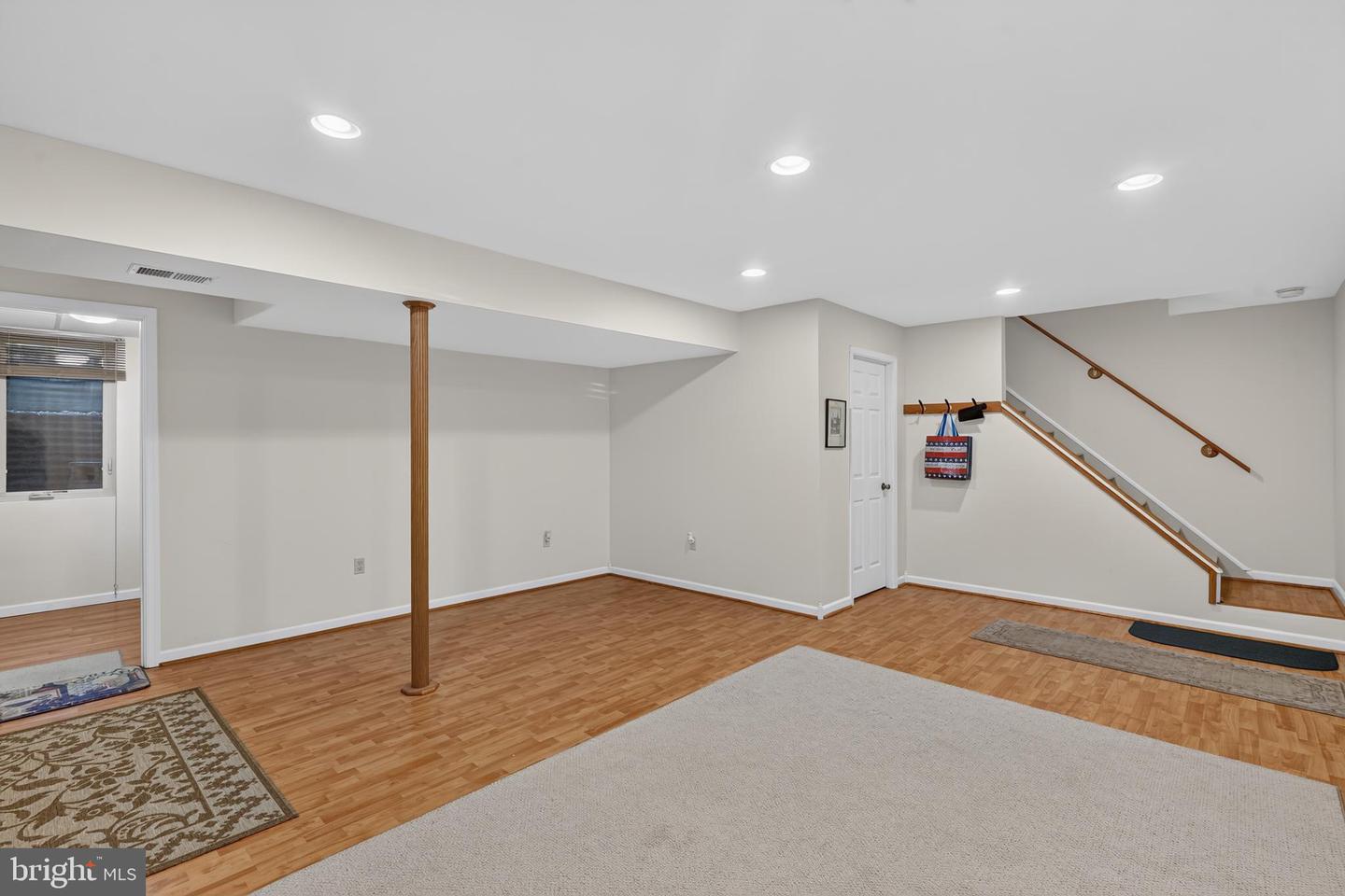 110 Amesbury Ct Property Photo 23