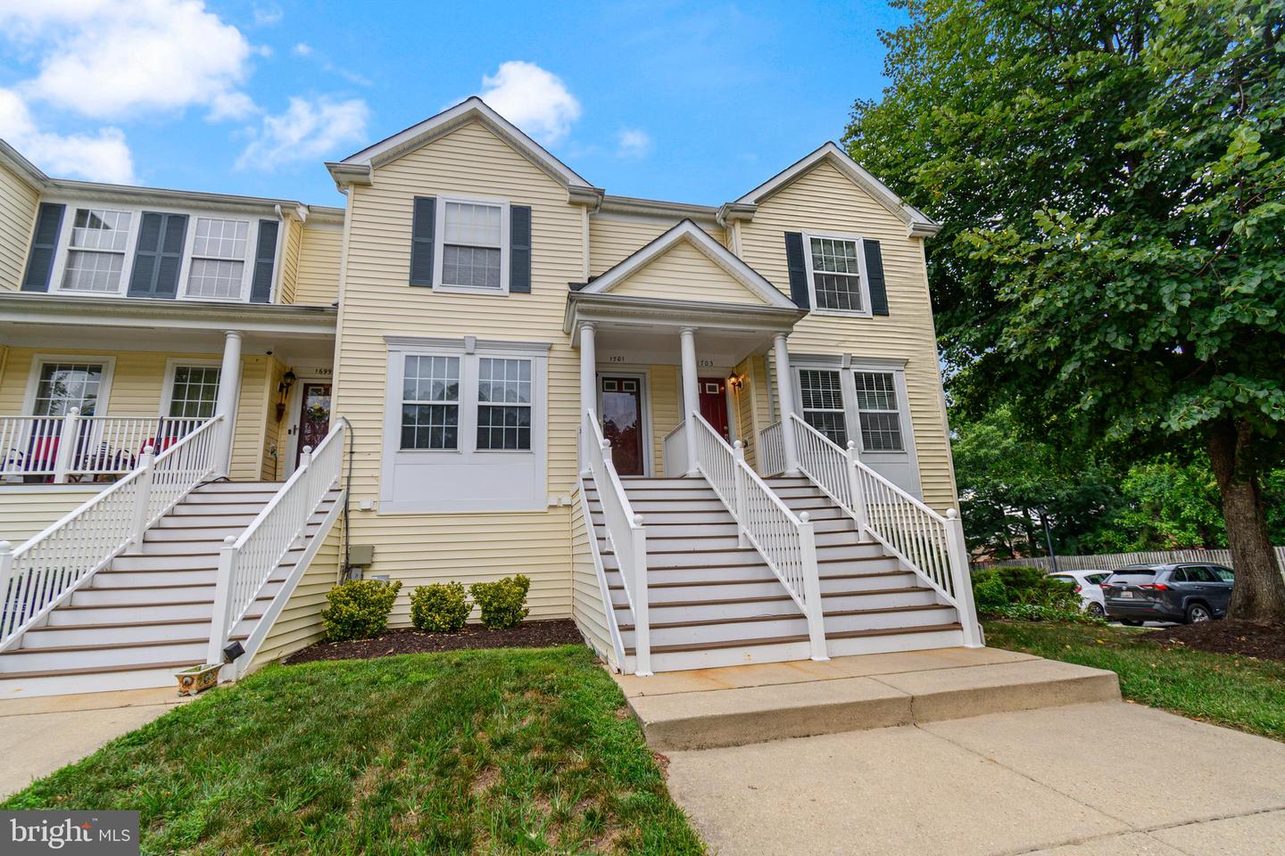 1703 FALLOWFIELD CT Property Photo 1