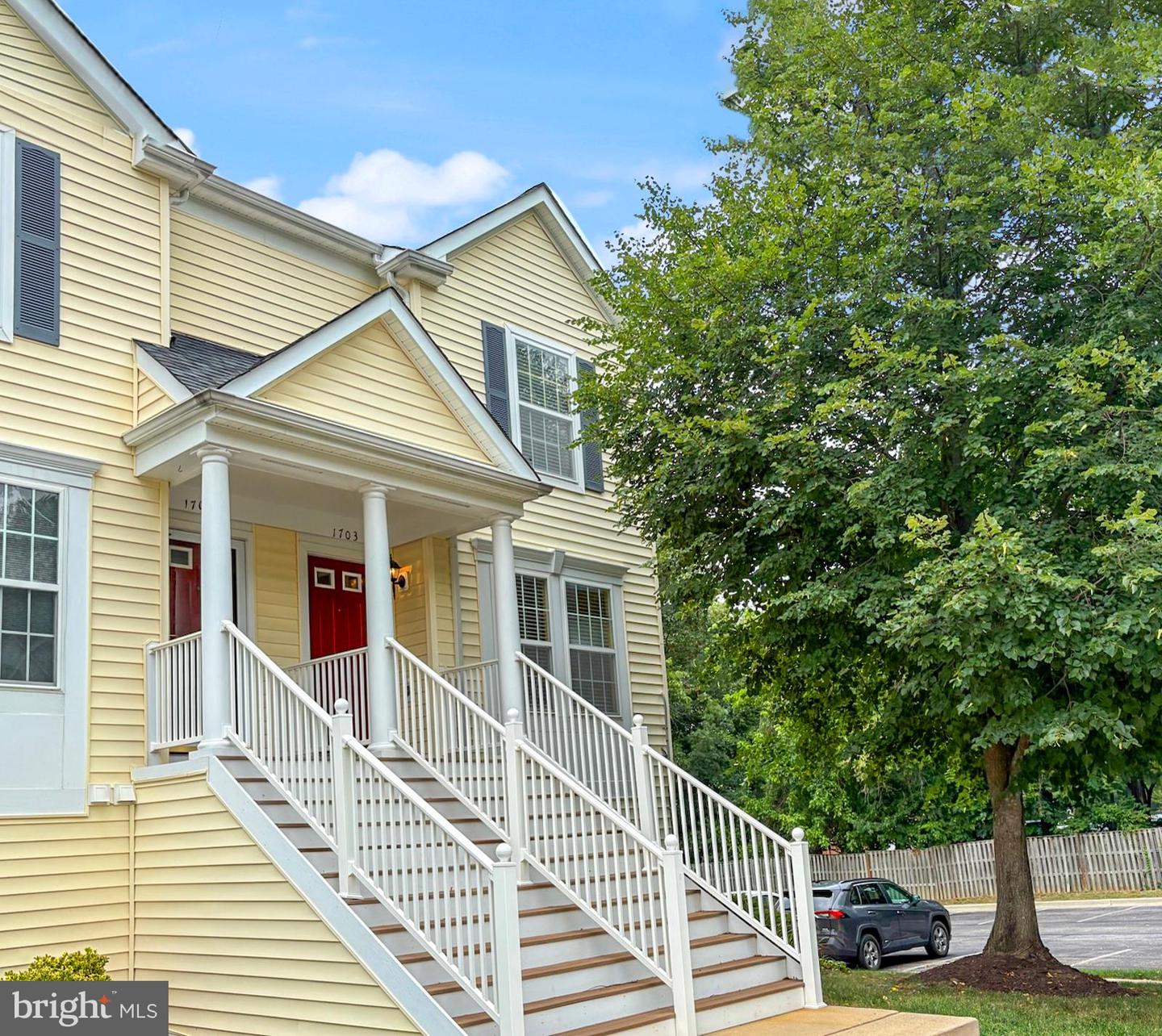 1703 Fallowfield Ct Property Photo 4