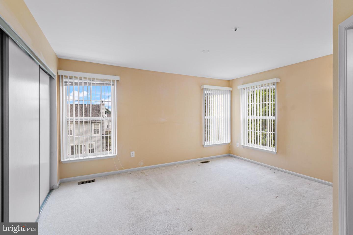 1703 Fallowfield Ct Property Photo 18