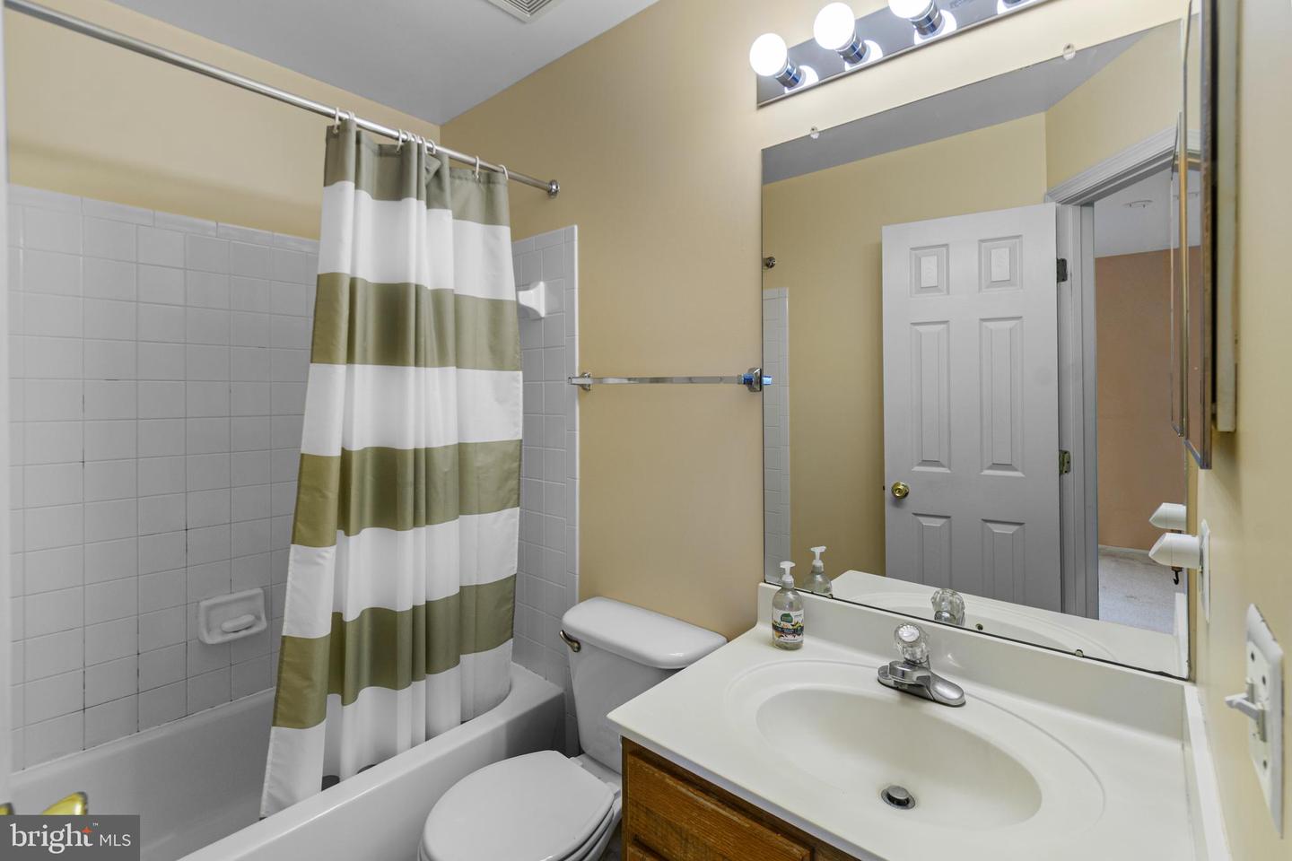 1703 Fallowfield Ct Property Photo 21