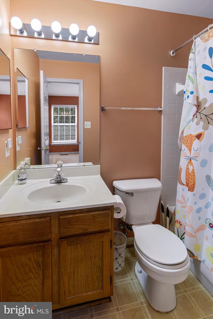 1703 Fallowfield Ct Property Photo 29