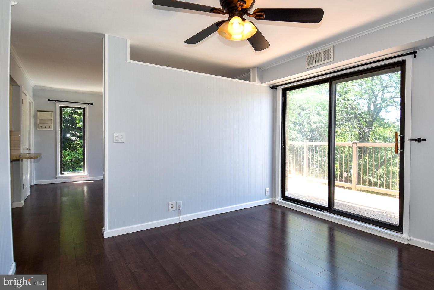 308 Forbes St #i Property Photo 16
