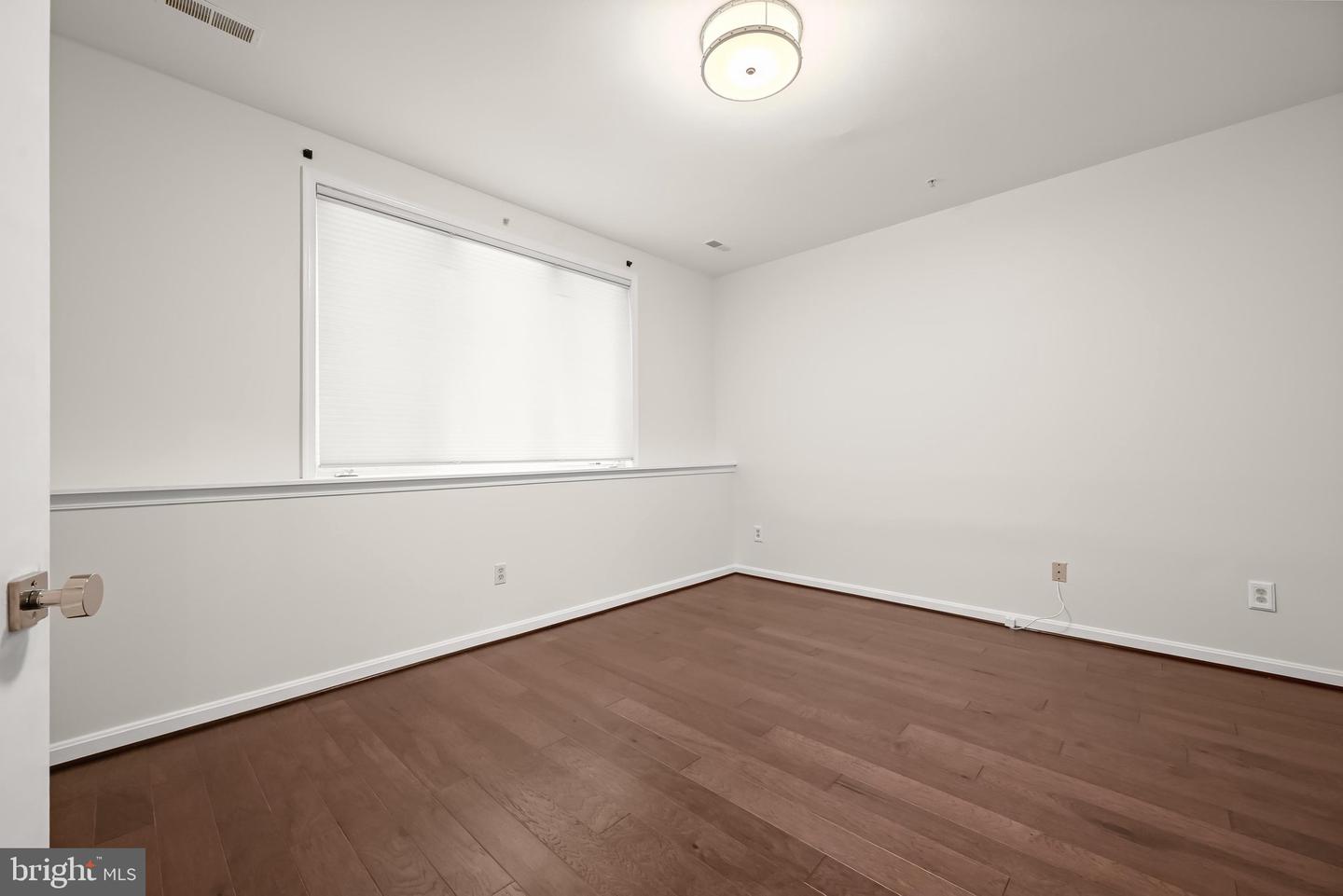 645 Oakland Hills Dr #1b Property Photo 13