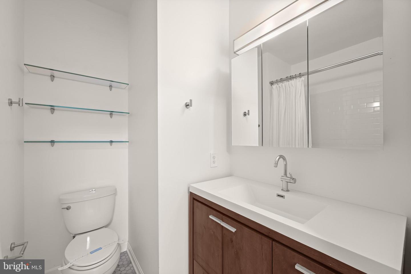 645 Oakland Hills Dr #1b Property Photo 15