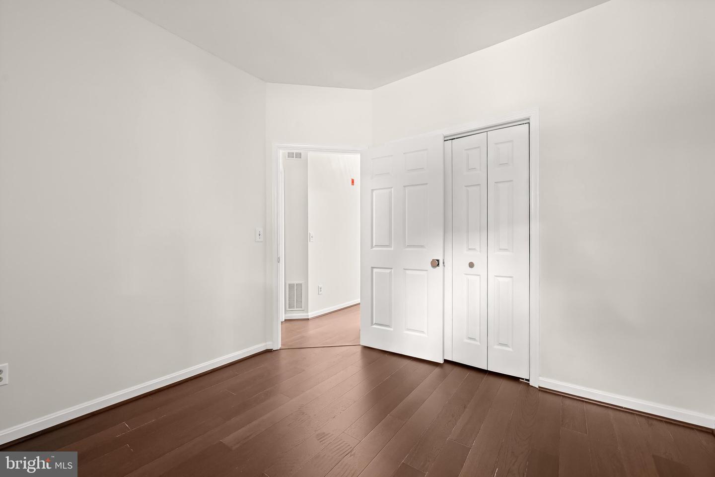645 Oakland Hills Dr #1b Property Photo 19