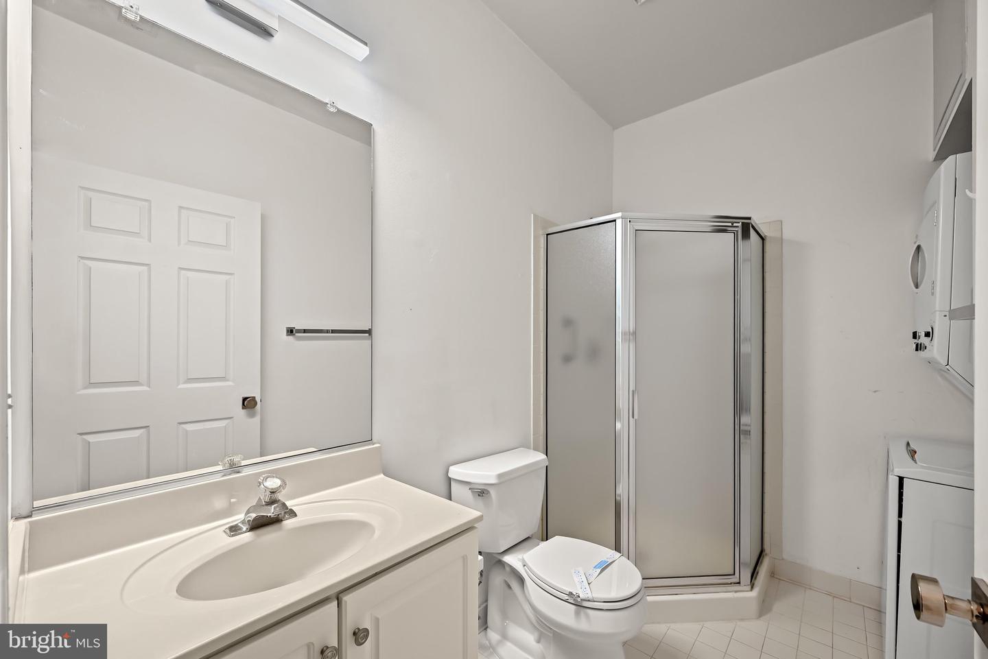 645 Oakland Hills Dr #1b Property Photo 20