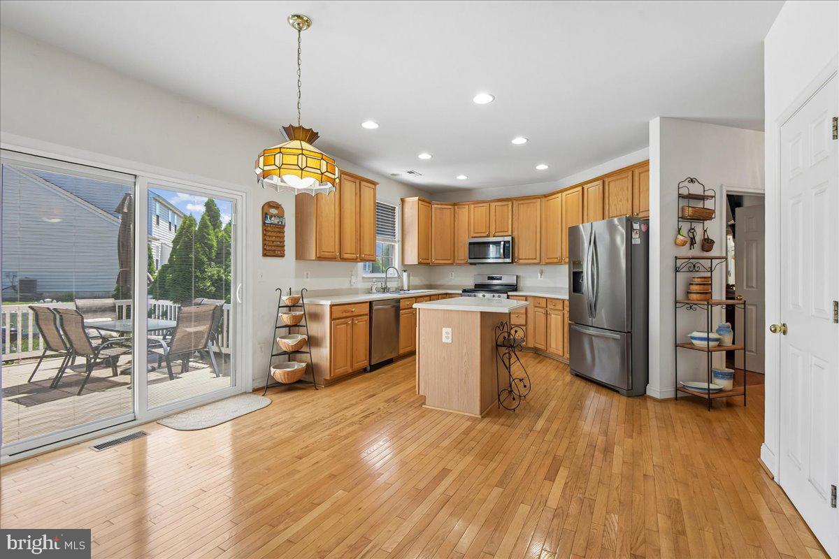 605 Lighthouse Landing Ln Property Photo 12