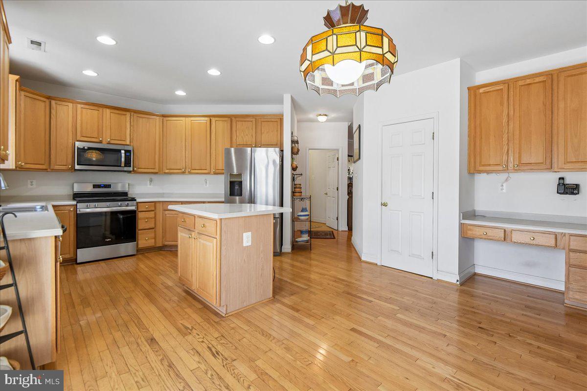 605 Lighthouse Landing Ln Property Photo 13
