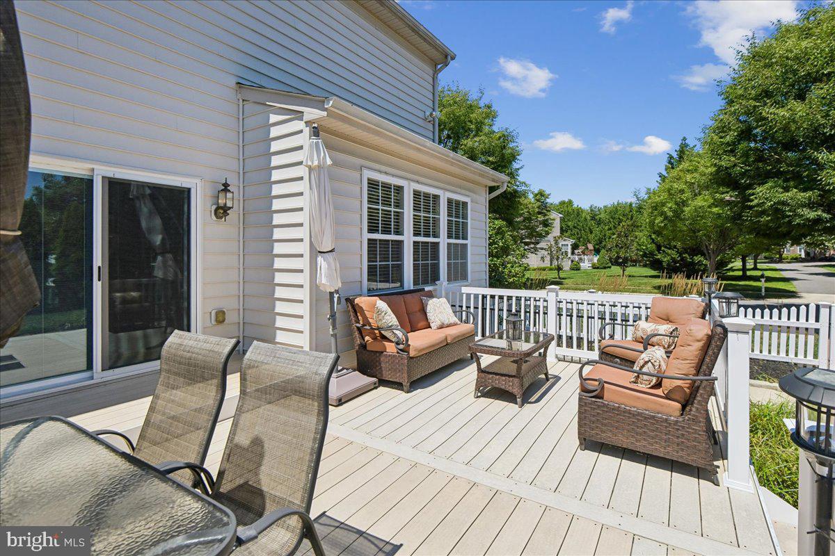 605 Lighthouse Landing Ln Property Photo 18