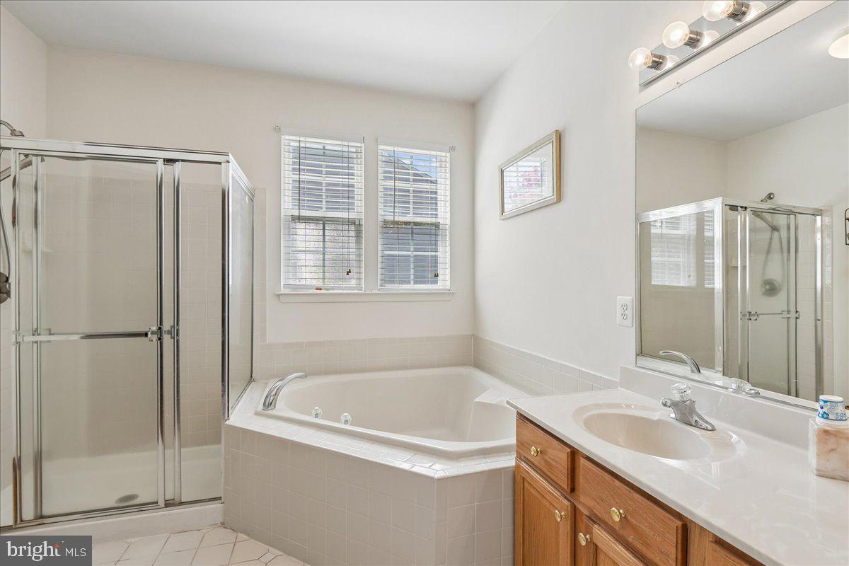 605 Lighthouse Landing Ln Property Photo 24