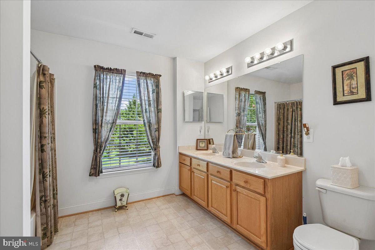 605 Lighthouse Landing Ln Property Photo 30