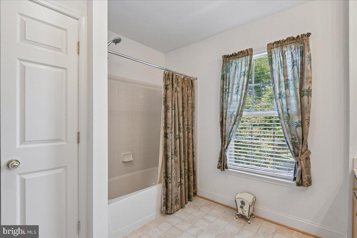 605 Lighthouse Landing Ln Property Photo 31