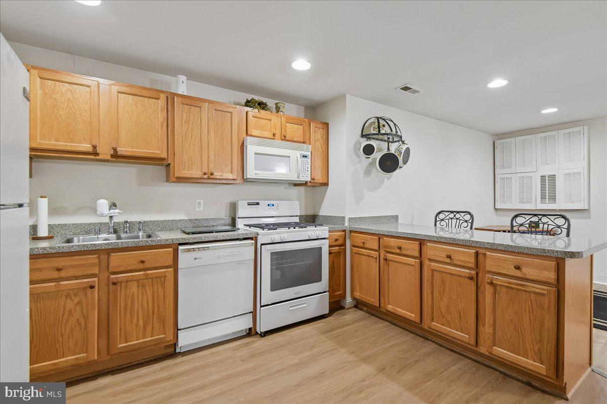 605 Lighthouse Landing Ln Property Photo 42