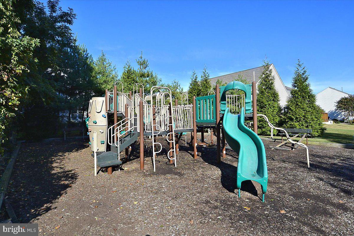605 Lighthouse Landing Ln Property Photo 49