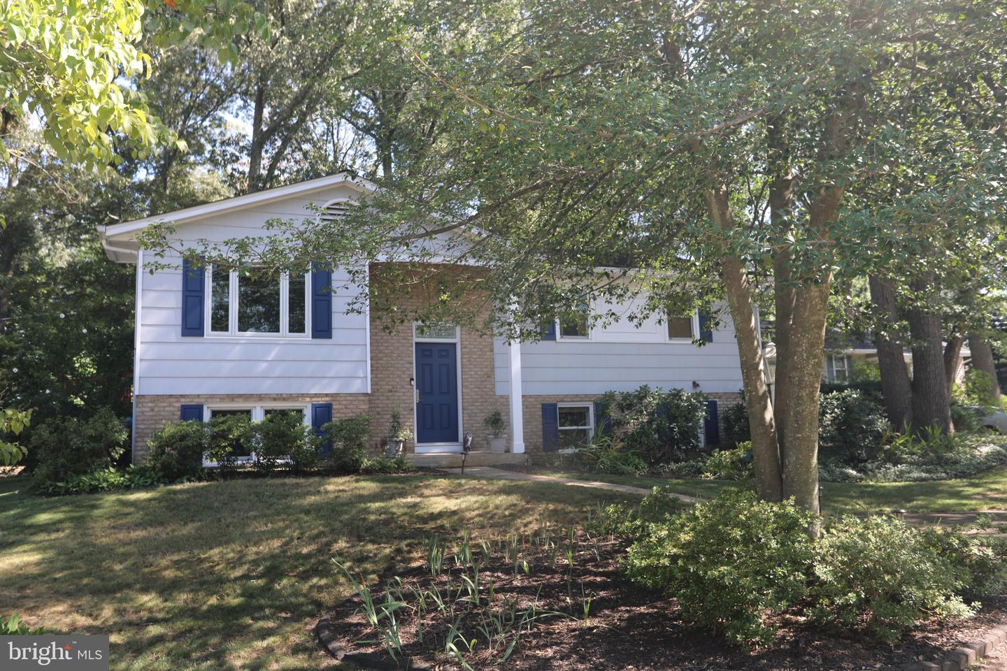 285 ARUNDEL BEACH RD Property Photo 1