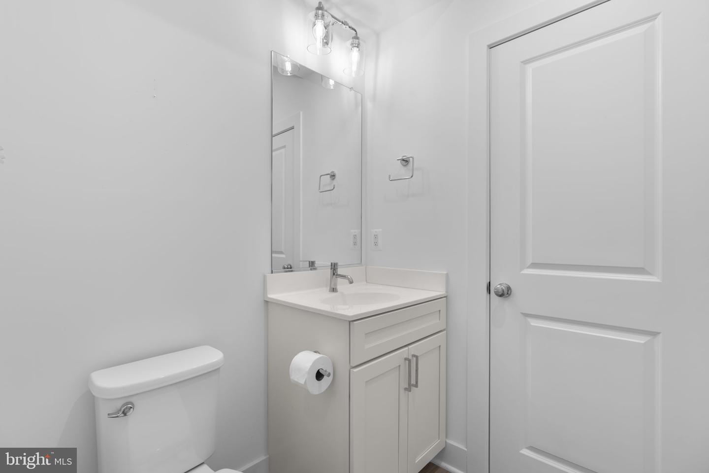 3311 Streamlet Ln Property Photo 7