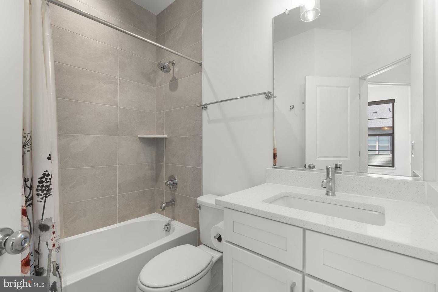3311 Streamlet Ln Property Photo 27