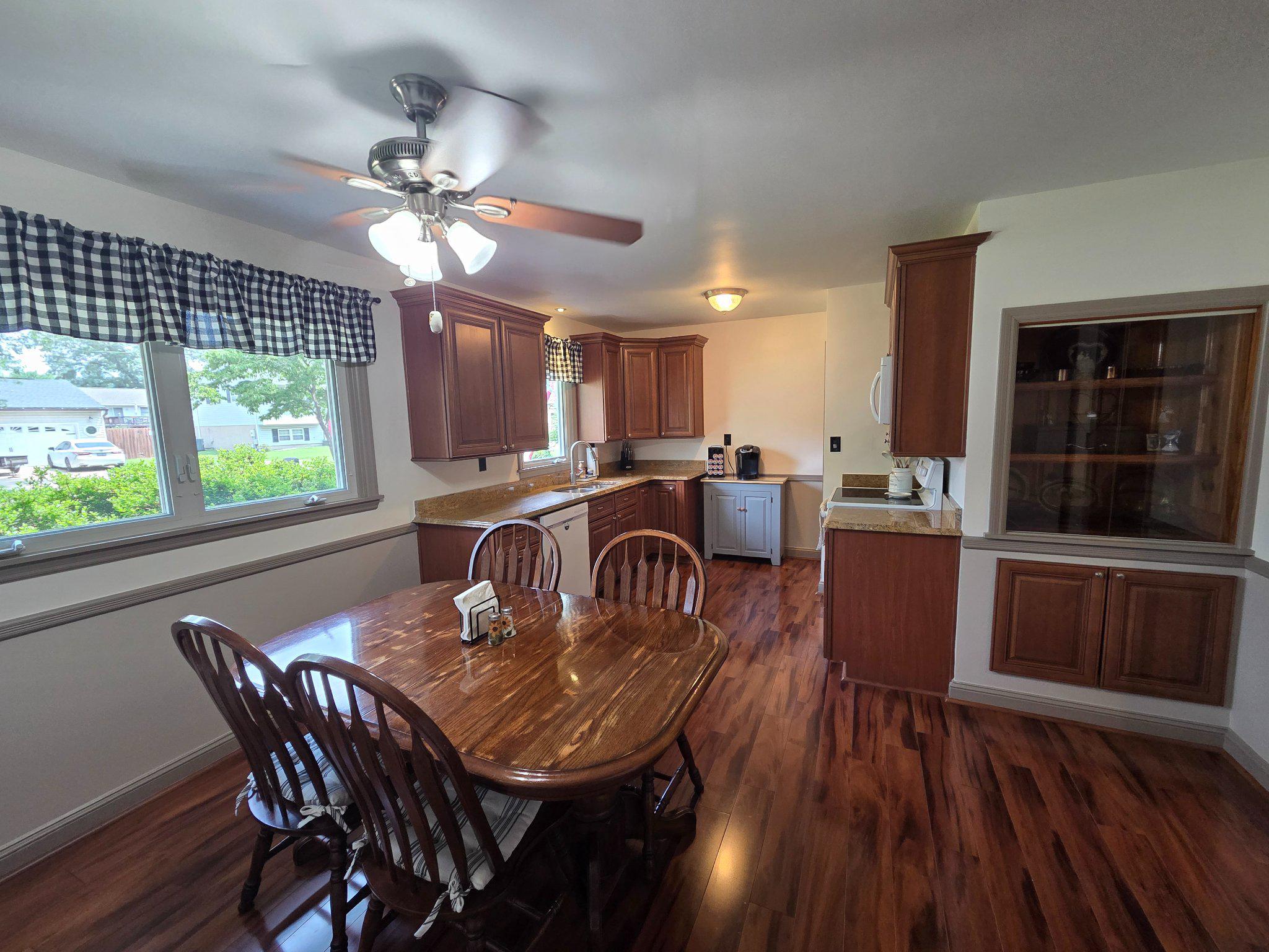 1449 Watts Ave Property Photo 10