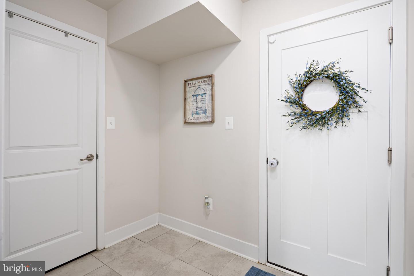 7756 Anvil Stone Way Property Photo 4