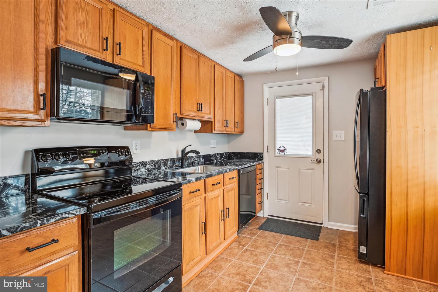 3512 Old Crown Dr Property Photo 10