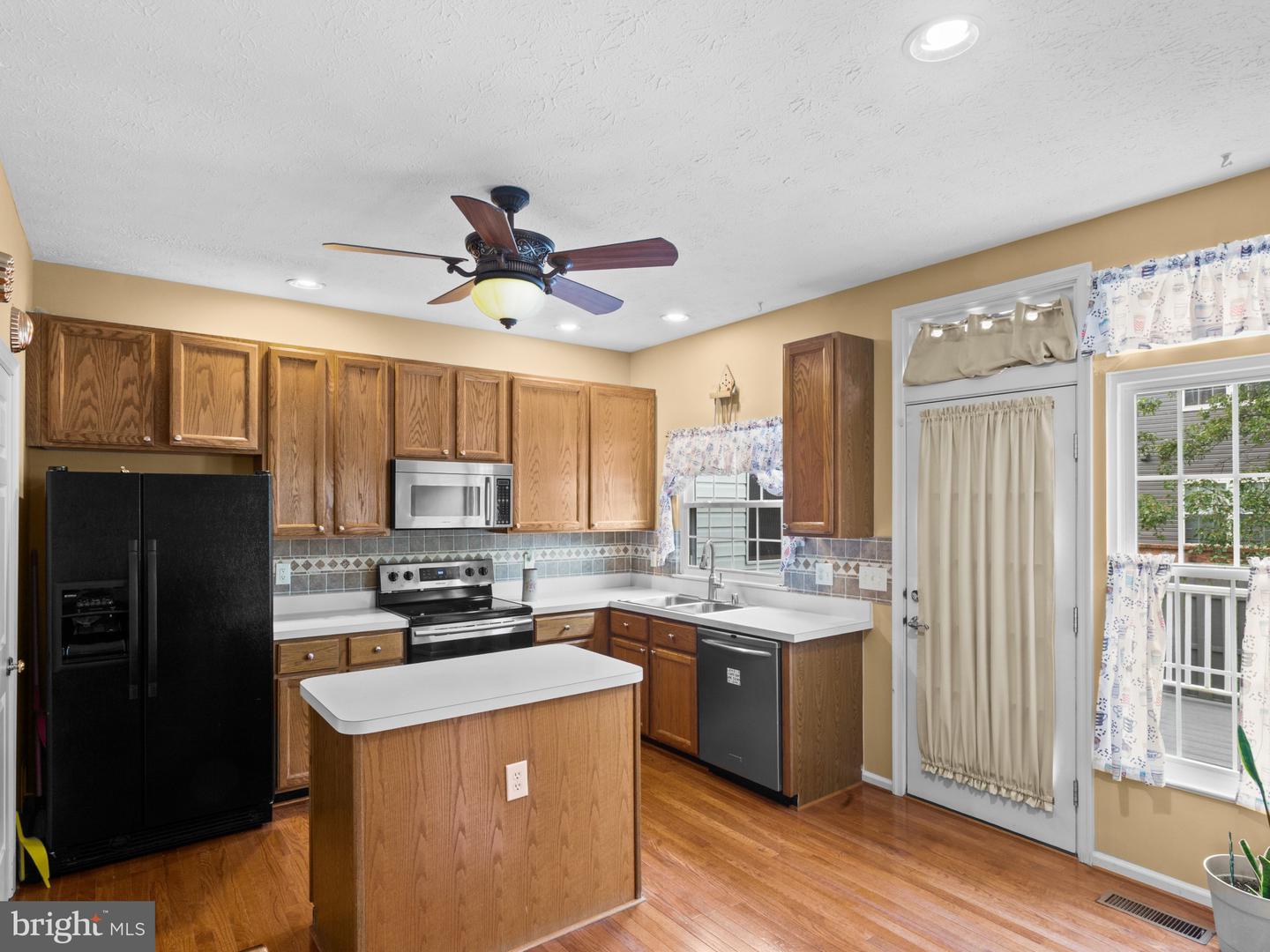 315 Regiment Ct Property Photo 11