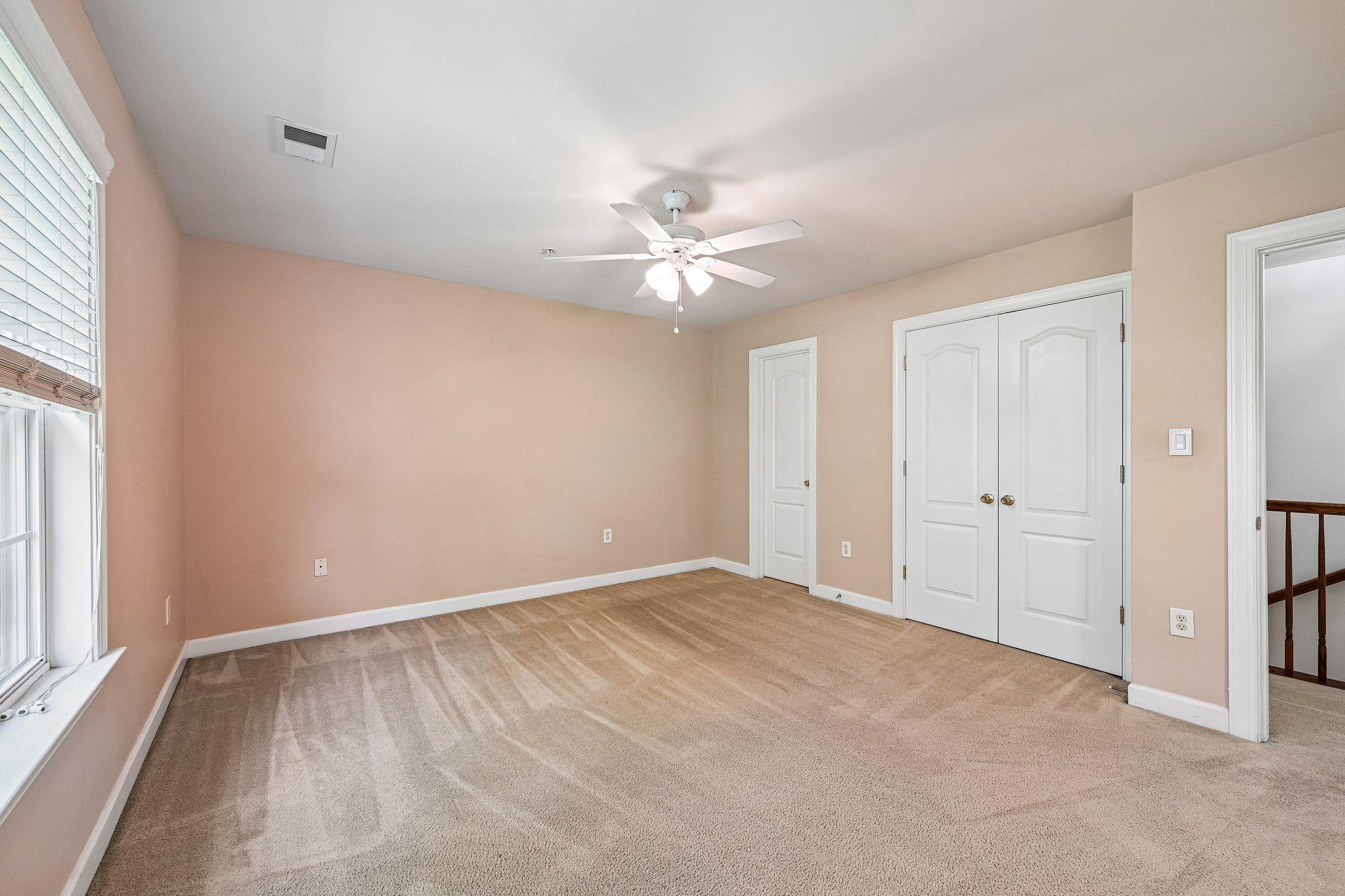 3557 Carriage Walk Ln #77h Property Photo 30