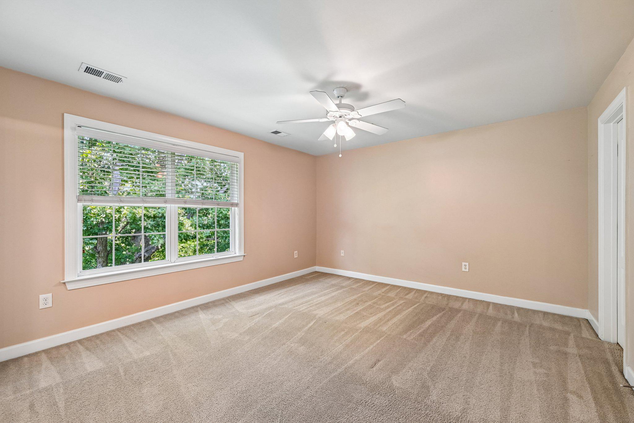 3557 Carriage Walk Ln #77h Property Photo 33