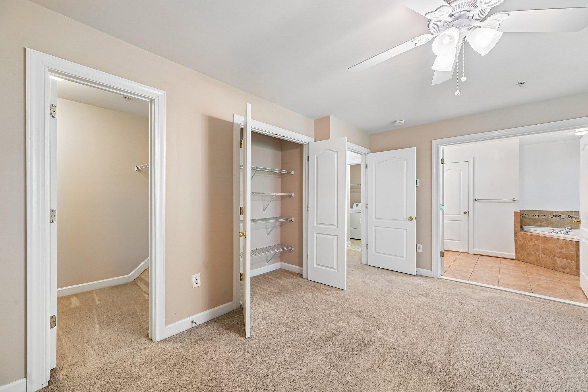 3557 Carriage Walk Ln #77h Property Photo 35