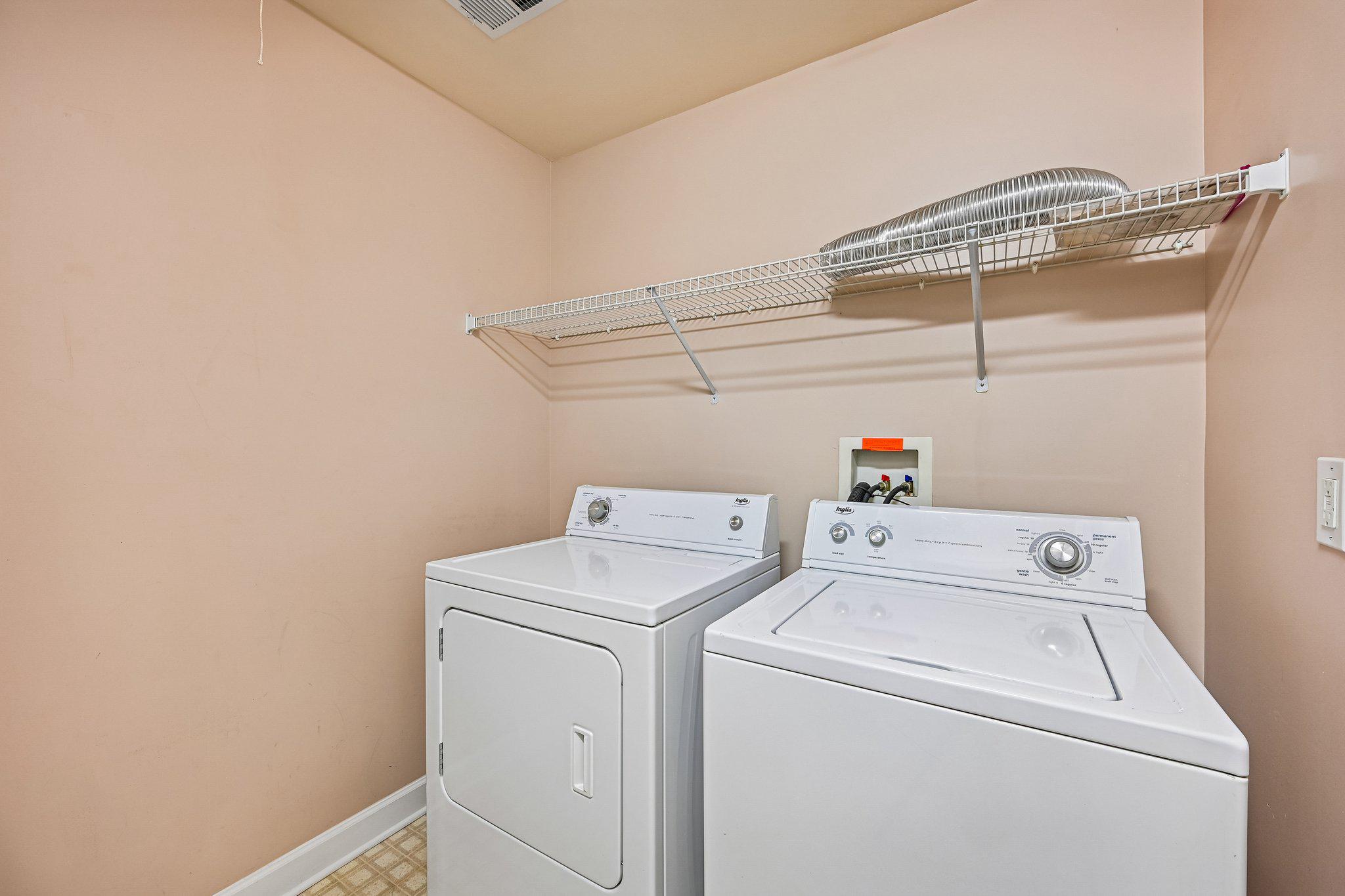 3557 Carriage Walk Ln #77h Property Photo 38