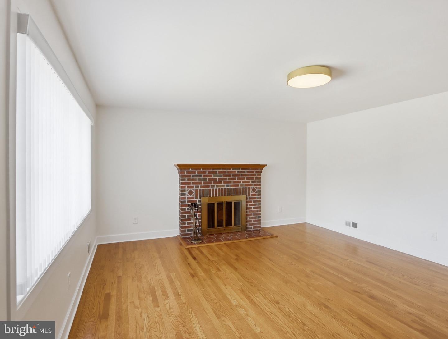 105 Juniper Cir Property Photo 6