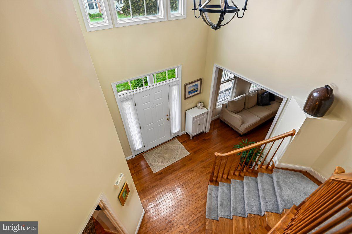 913 Enfield Way Property Photo 32