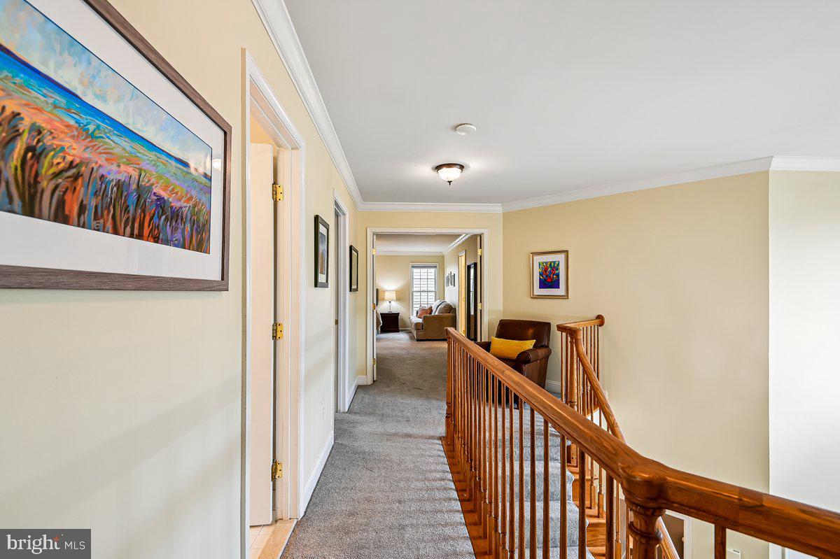 913 Enfield Way Property Photo 33