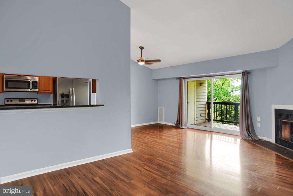 200 Spring Maiden Ct #301 Property Photo 2