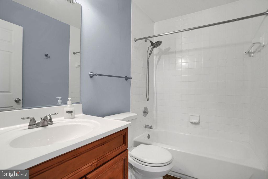200 Spring Maiden Ct #301 Property Photo 9