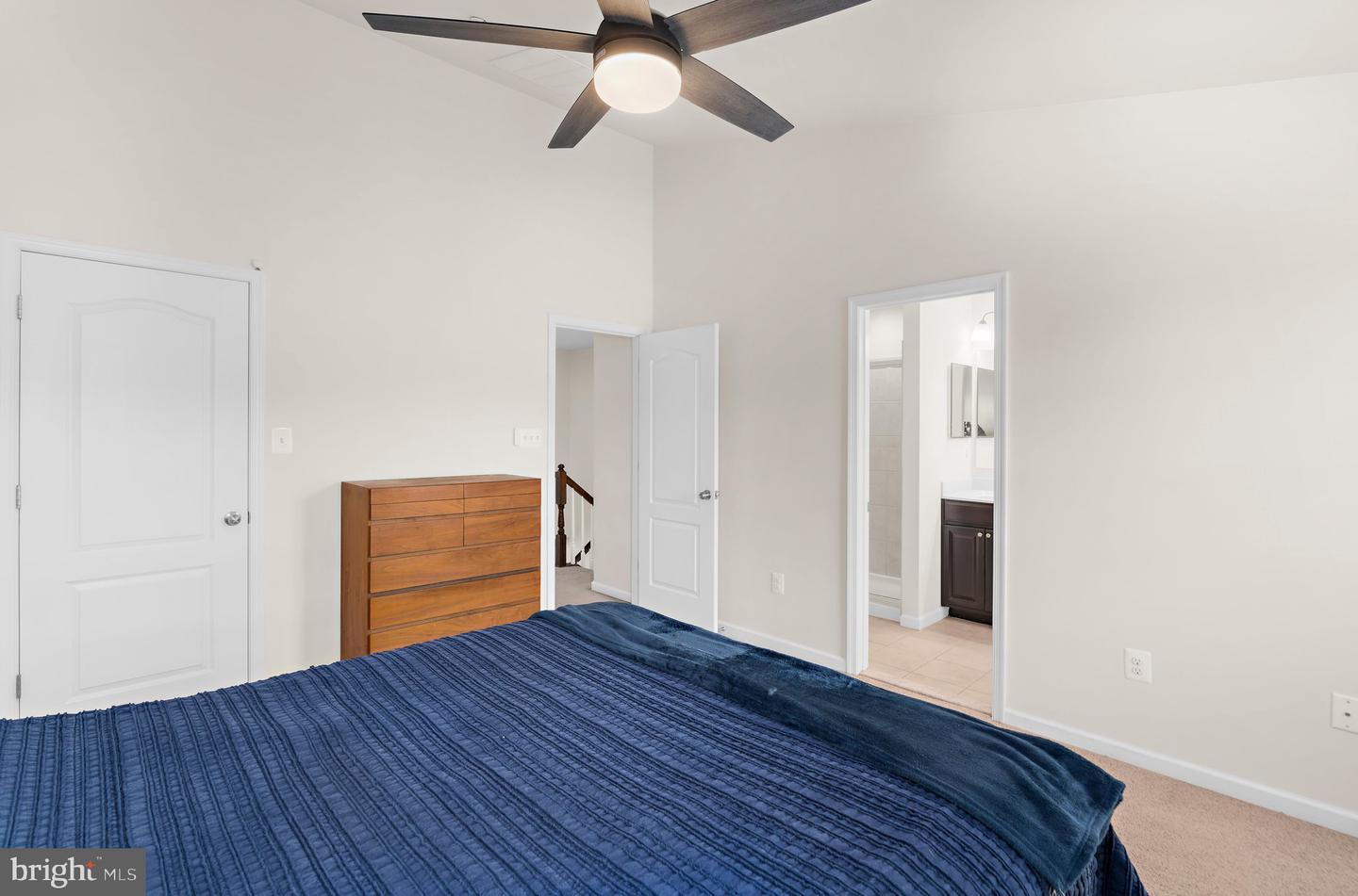 7623 Timbercross Ln Property Photo 18